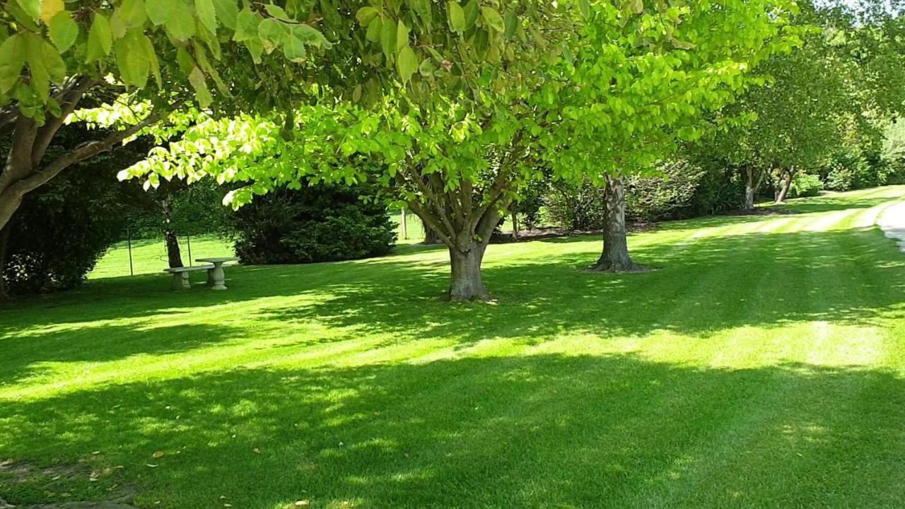 Accommodation At Lakeside Oamaru Extérieur photo